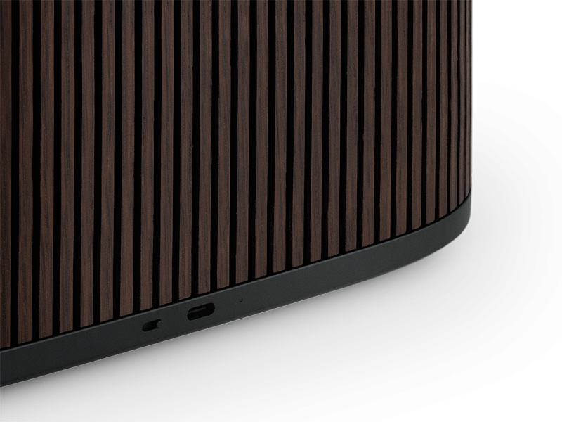 علامة BanG & Olufsen تطلق مكبّر الصوت beosound a5 المستوحة من الماضي والمُصمّم للمستقبل